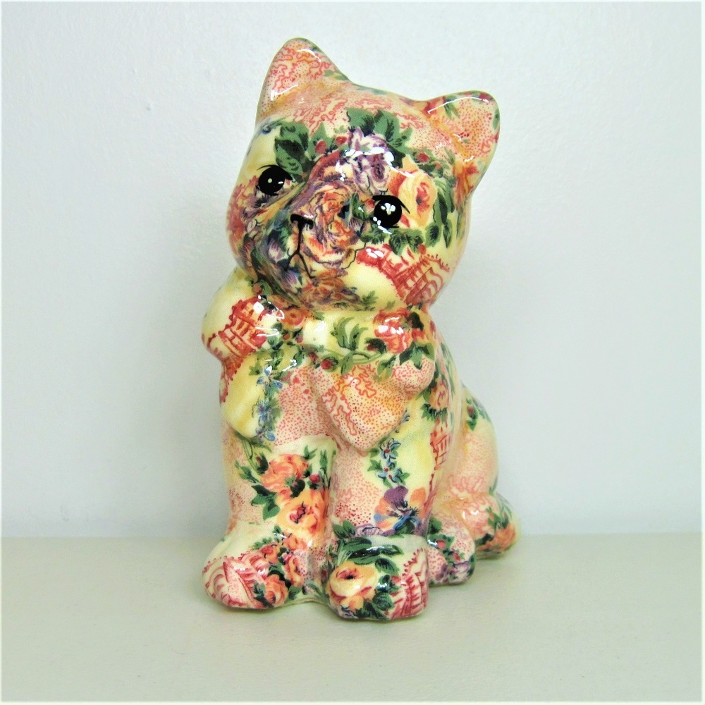 KITTEN FIGURINE PINK